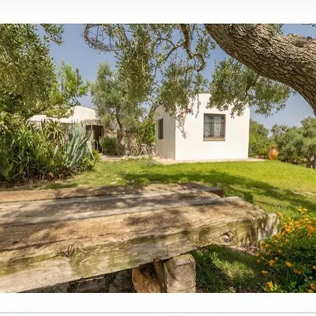 Pietre Bianche Country house *
